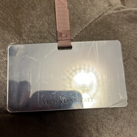 Victoria’s Secret tan reptile faux leather bag with gold hardware, mirror - Picture 10 of 12